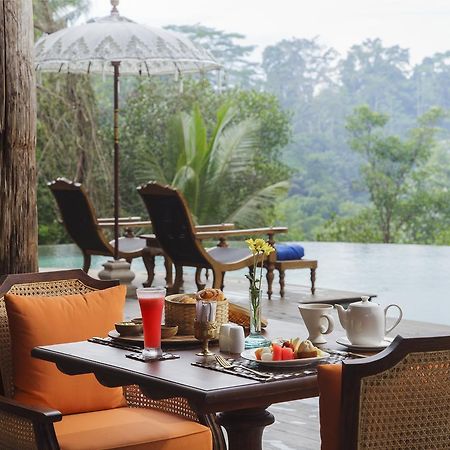 Natya Resort Ubud מראה חיצוני תמונה Breakfast at the hotel